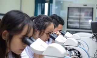 ĐHQG TPHCM thưởng 120 triệu cho các nhóm nghiên cứu sản phẩm phòng dịch Covid-19