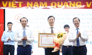 Chủ tịch TPHCM: '3 tuần tới chi đầu tư công sẽ tăng vọt'