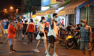 Phố sủi cảo nổi tiếng Sài Thành 'hồi sinh' sau nhiều tháng giãn cách