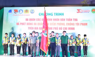 Tuổi trẻ TPHCM ra quân phòng chống tội phạm