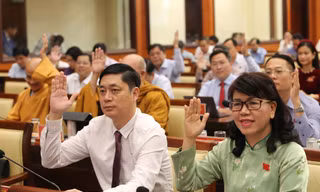 TPHCM sẽ xem xét cán bộ, công chức theo cơ chế đặc thù
