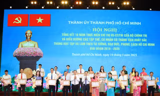 TPHCM tuyên dương, khen thưởng 341 điển hình trong học tập và làm theo lời Bác