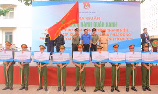 Tuổi trẻ Công an TPHCM ra quân Hành quân xanh năm 2020