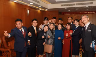 Lãnh đạo Quốc gia các nước tham gia SSEAYP 2019 'thả tim' cùng lãnh đạo TPHCM