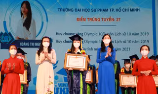 TPHCM tuyên dương 79 thủ khoa 