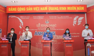 Khẳng định tiếng nói, suy nghĩ, năng lực hùng biện của thanh niên