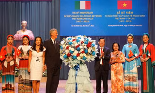 Chiến hạm hiện đại nhất của Italia sắp đến TPHCM