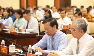 Chủ tịch TPHCM sẽ trả lời chất vấn nhiều vấn đề nóng