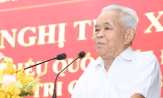 Cử tri TPHCM phản ánh vấn đề tiền lương, điều hành xăng dầu