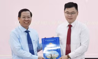 Chỉ đạo mới của Chủ tịch UBND TPHCM về luân chuyển cán bộ