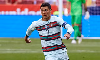 7 cầu thủ dự EURO 2004 đến nay vẫn còn thi đấu