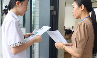 Thi lớp 10 Hà Nội: Phát hiện đề mờ, nhòe thí sinh phải báo cáo trong vòng 5 phút