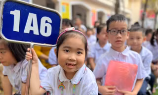Hà Nội yêu cầu đặc biệt quan tâm học sinh lớp 1 trong lễ khai giảng