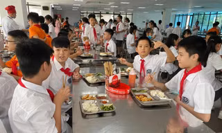 Hà Nội: Yêu cầu tất cả trường học kiểm soát chặt nguồn gốc thực phẩm