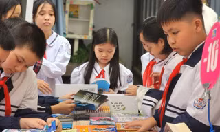 Từ 1/7/2024, áp quy định giá tối đa sách giáo khoa