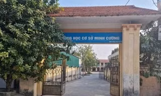 Trường THCS tại Hà Nội dừng học trực tiếp vì 1 học sinh mắc COVID-19. 