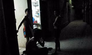 Xóm nghèo mong điện nước