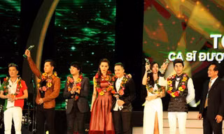 Mỹ Tâm, Đàm Vĩnh Hưng lọt Top 10 'ca sĩ yêu thích'