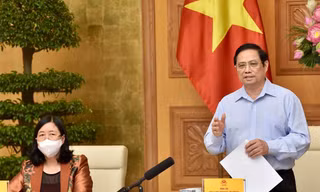 Thủ tướng Phạm Minh Chính và Trưởng Ban Dân vận T.Ư Bùi Thị Minh Hoài (Ảnh: Nhật Minh)