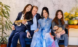 Cuộc sống của ca sĩ Hồng Nhung bên bạn trai ở Paris