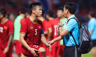 VFF phủ nhận ‘vô tâm’ với Quế Ngọc Hải, HLV Viettel nói gì?