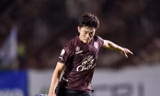 Xuân Trường đá phạt 'tinh quái' giúp Buriram thắng đậm