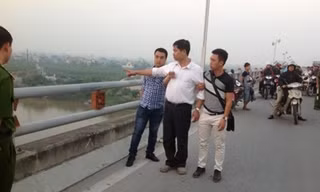 'Bác sỹ tử thần': Chuyên phẫu thuật xương lại đi bơm ngực