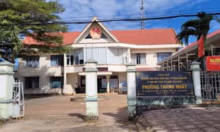 Đề nghị cách chức chủ tịch phường buông lỏng quản lý đất đai, xây dựng
