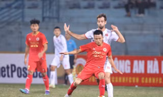 Công an Hà Nội và Hải Phòng chia điểm trong ngày khai mạc giải Tứ hùng