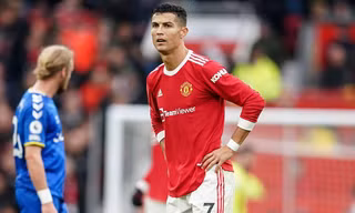 5 ông thầy trong 2 năm rưỡi, Ronaldo có phải kẻ 'giết' các HLV?