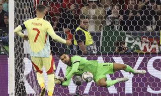 Dằn vặt sau quả phạt đền hỏng ăn ở chung kết Nations League, thủ quân Morata để ngỏ khả năng giã từ ĐT Tây Ban Nha