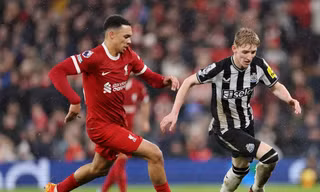 Nhận định Liverpool vs Newcastle, 03h15 ngày 27/2: Tiến gần tới ngôi vương