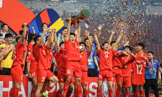 Bóng đá Việt 2024, một năm đầy biến động với quá nhiều nốt trầm buồn trước khi vút bay, tiến vào kỷ nguyên mới 