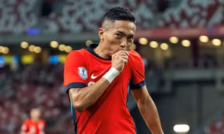 Shawal Anuar, từ người lau kính, giao xe đến mối đe dọa lớn nhất của đội tuyển Việt Nam tại bán kết ASEAN Cup 2024