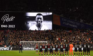 Chủ tịch FIFA đưa ra yêu cầu gây sửng sốt: mọi quốc gia phải đổi tên sân vận động thành Pele