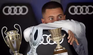 Nhàn như Eden Hazard: ra sân 66 trận, ghi 6 bàn, ẵm 6 danh hiệu
