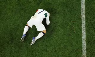 Ronaldo xứng đáng được tôn trọng, thay vì bị chế giễu