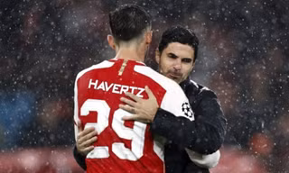 Mùa giải của Arsenal đứng trước nguy cơ tan vỡ sau canh bạc cháy túi của Arteta