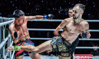 Võ sĩ một tay Jake Peacock, từ cậu bé tật nguyền đến ngôi sao MMA