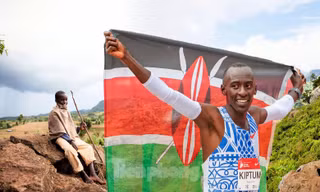 Kelvin Kiptum và hành trình phi thường từ cậu bé chăn dê đến kỷ lục gia marathon thế giới