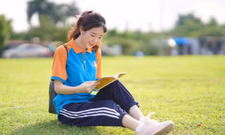 Nữ sinh Thương mại có sở thích tham gia các hoạt động thiện nguyện