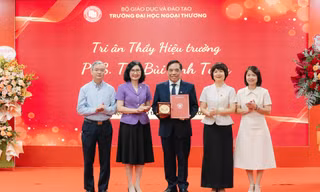 Trường Đại học Ngoại thương tri ân Hiệu trưởng PGS.TS Bùi Anh Tuấn, chuẩn bị công bố tân Hiệu trưởng