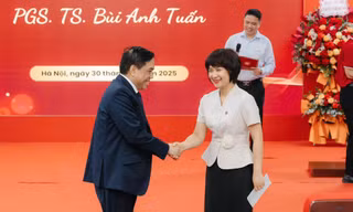 Sáng nay, 2/7/2025, Trường Đại học Ngoại thương công bố tân Hiệu trưởng 