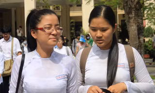 Thí sinh Đà Nẵng khá căng thẳng sau môn thi Lịch Sử. Ảnh: Nguyễn Huy