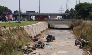 Lý do dự án mở rộng Xa lộ Hà Nội chưa thể hoàn thành