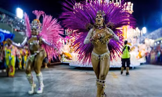Nóng bỏng lễ hội Rio Carnival ở Brazil