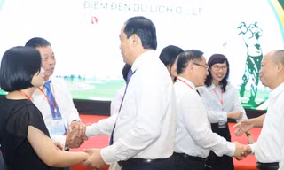 Muốn đi nhanh thì đi một mình, muốn đi xa hãy đi cùng nhau