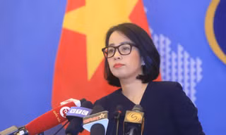 Bà Phạm Thu Hằng