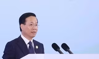 Chủ tịch nước Võ Văn Thưởng phát biểu tại diễn đàn ngày 18/10. (Ảnh: TTXVN)
