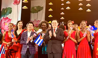 Đêm đặc biệt ở Nhà hát Heredia TP. Santiago de Cuba